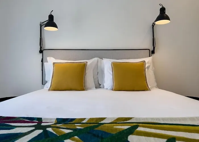 Olaias 2 Bed Near Metro 2 *