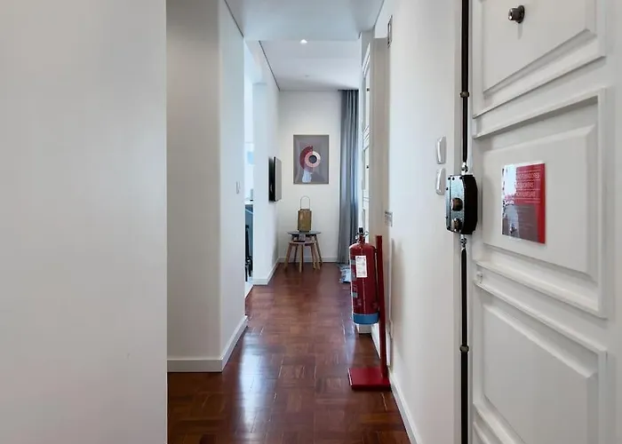 Olaias 2 Bed Near Metro 2