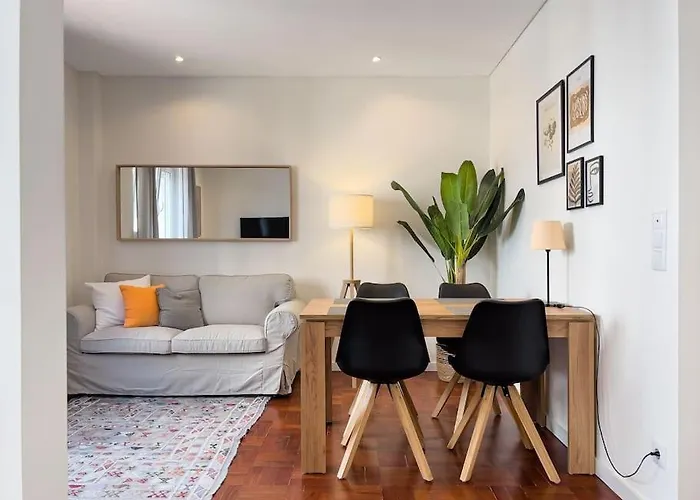 Olaias 2 Bed Near Metro 2 Apartamento Lisboa