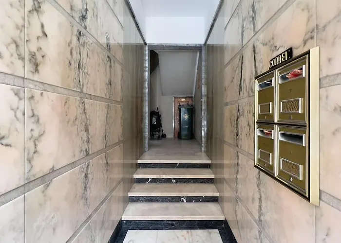 Olaias 2 Bed Near Metro 2 Apartamento