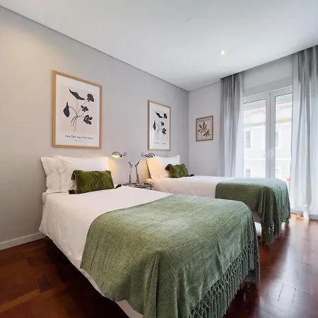 Апартаменты Olaias 2 Andar - Olaias 2 Bed Near Metro 2 *