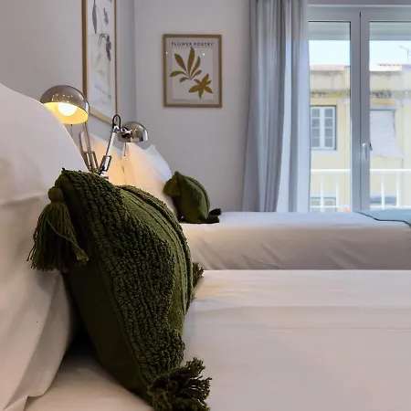 Апартаменты Olaias 2 Andar - Olaias 2 Bed Near Metro 2 *