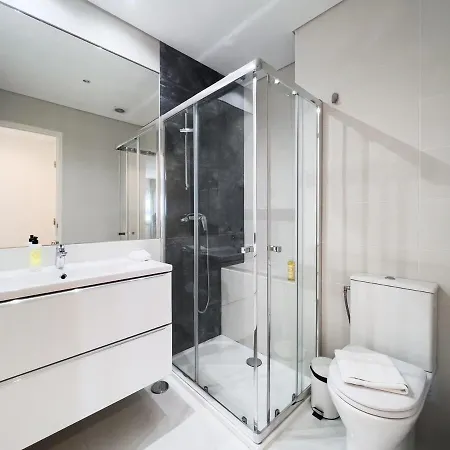 Апартаменты Olaias 2 Andar - Olaias 2 Bed Near Metro 2 *