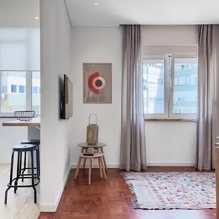 Olaias 2 Andar - Olaias 2 Bed Near Metro 2 Apartmán Lisboa